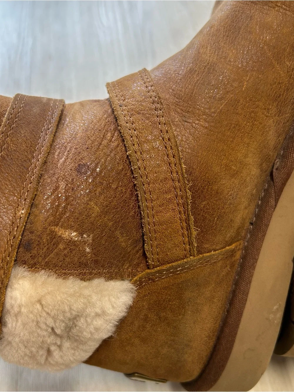 UGG Becket Leather Shearling Boots womens 8 mid calk buckle distressed